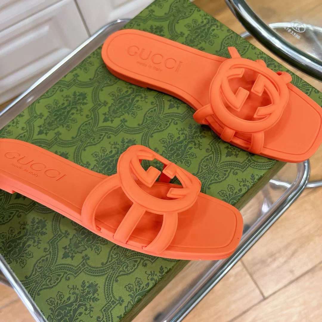 G*u*i unisex gg interlocking g slide sandal orange rubber flat