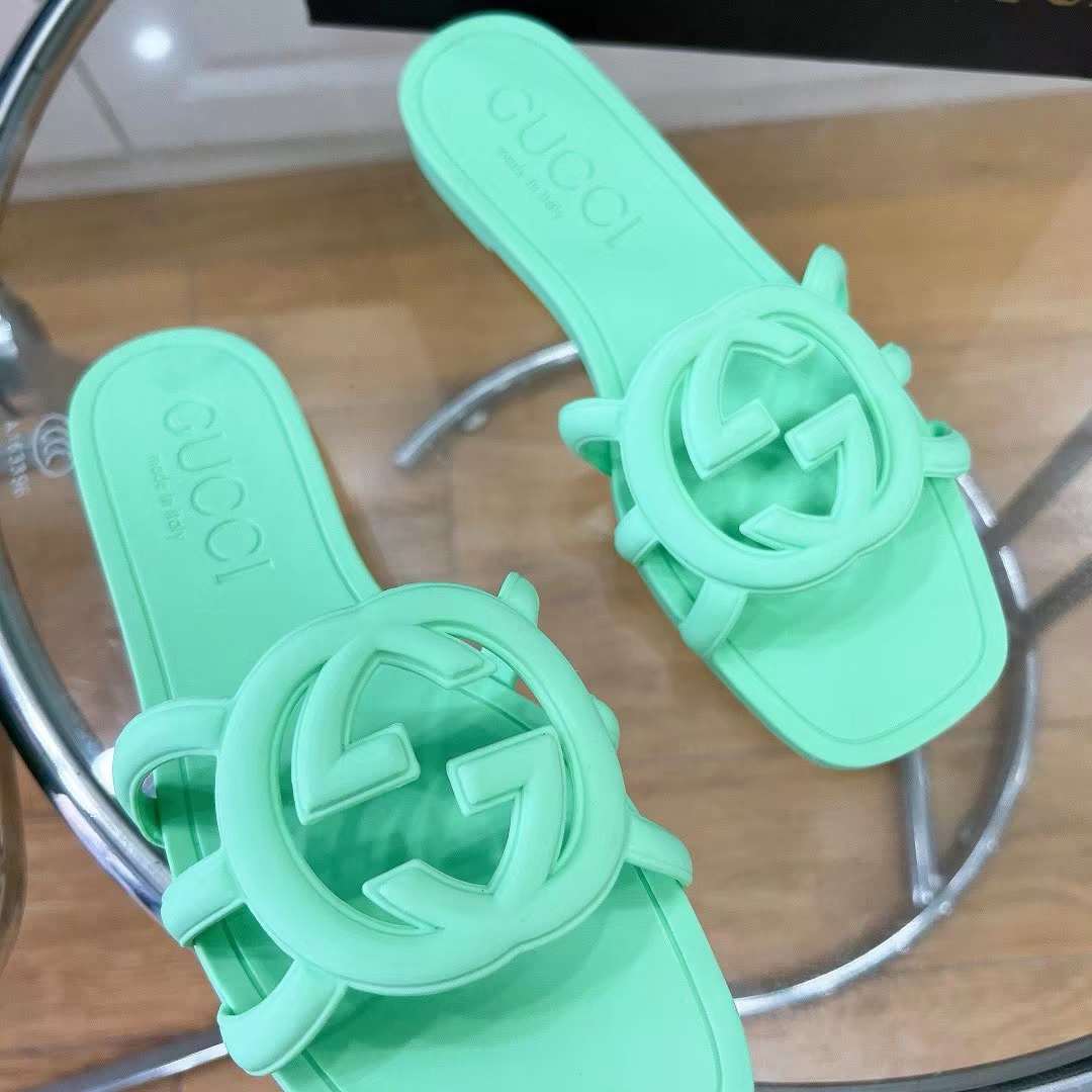 G*u*i unisex gg interlocking g slide sandal pale green rubber flat