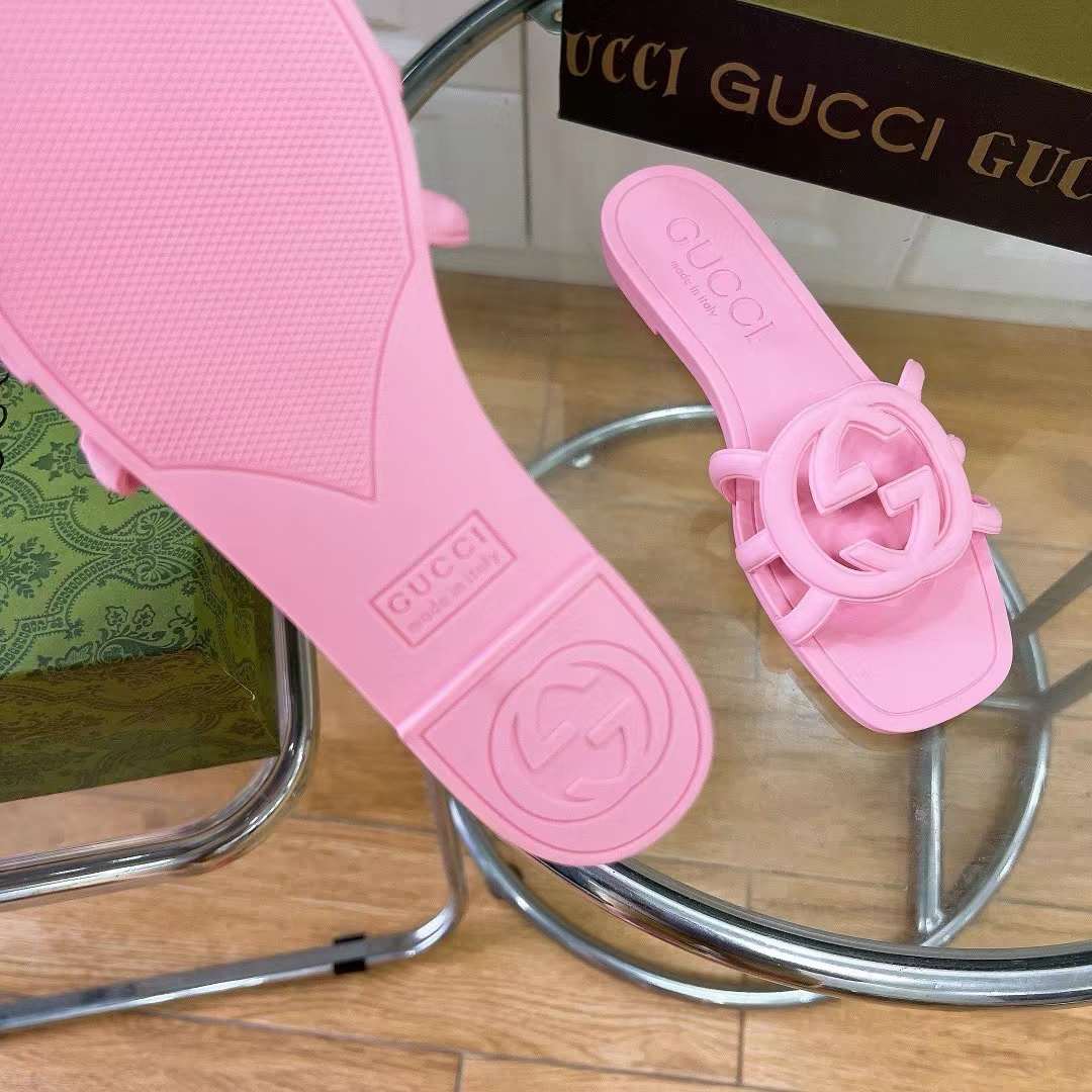 G*u*i women gg interlocking g slide sandal pink rubber flat