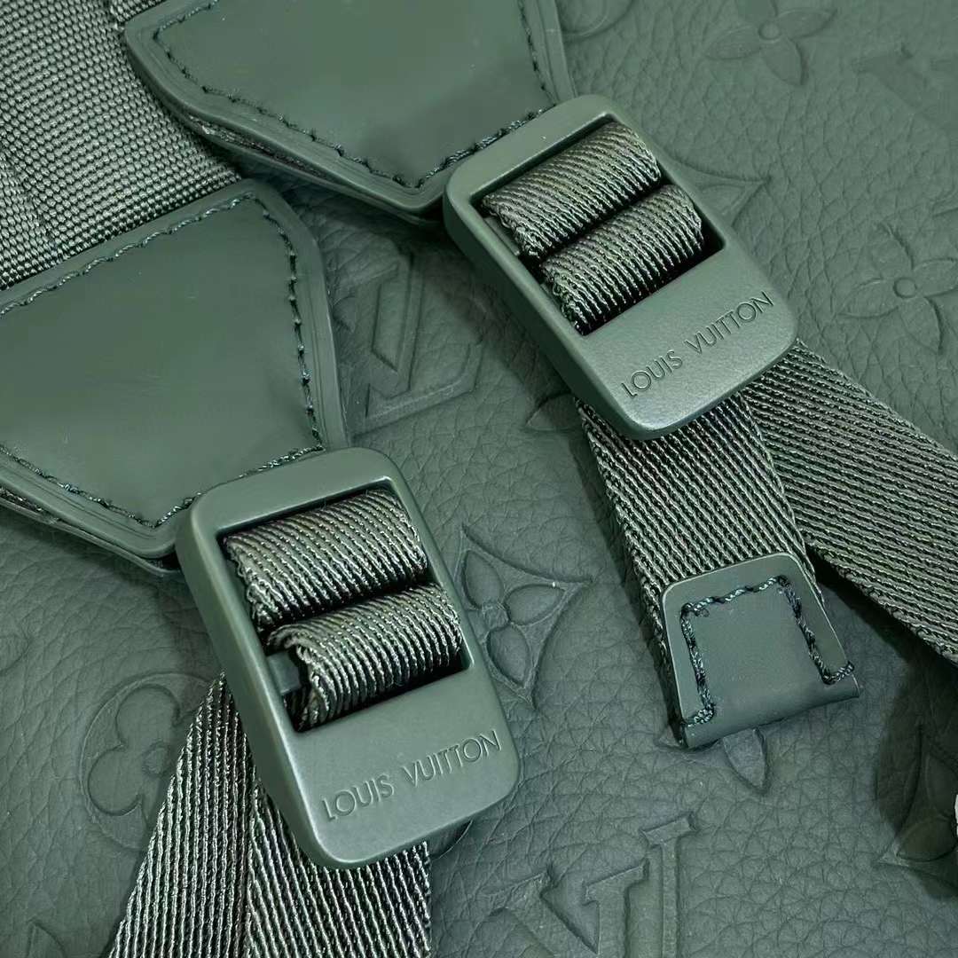 Louis Vuitton LV Unisex Christopher MM Backpack Green Taurillon Monogram Embossed Cowhide Leather M24428