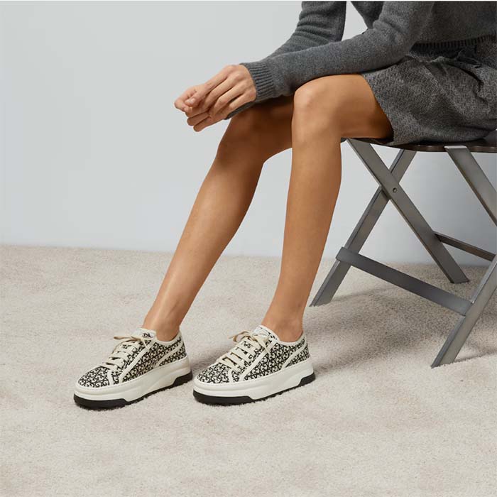 G*u*i unisex gg sneaker ivory black gg canvas jacquard low heel