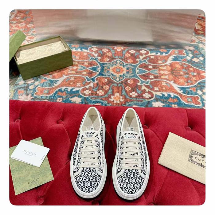 G*u*i unisex gg sneaker ivory black gg canvas jacquard low heel