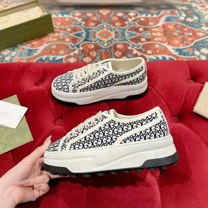 G*u*i unisex gg sneaker ivory black gg canvas jacquard low heel