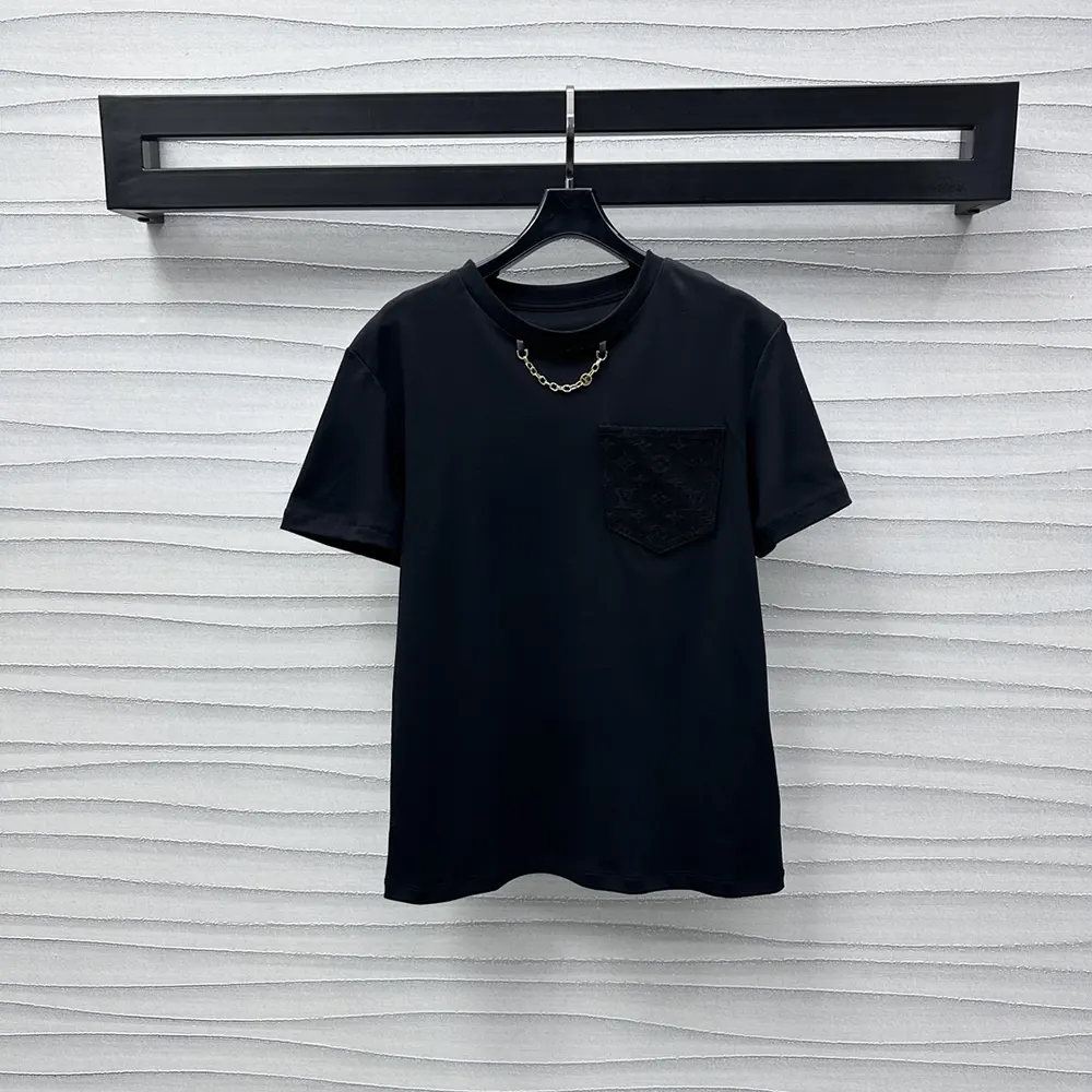 Louis Vuitton Men Monogram Pocket T-Shirt 1AGHD4