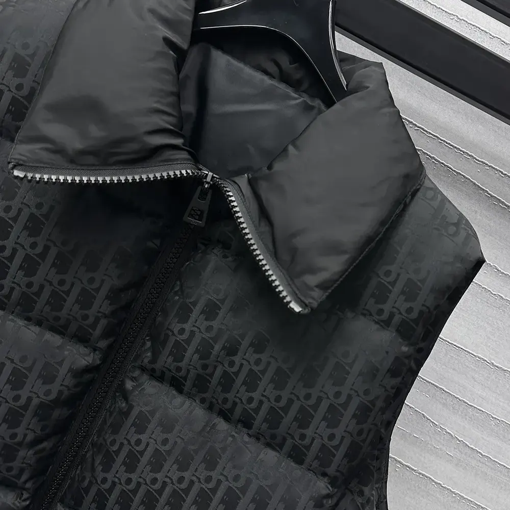 Dior Men DiorAlps Belted Puffer Vest Black Quilted Technical Taffeta Jacquard