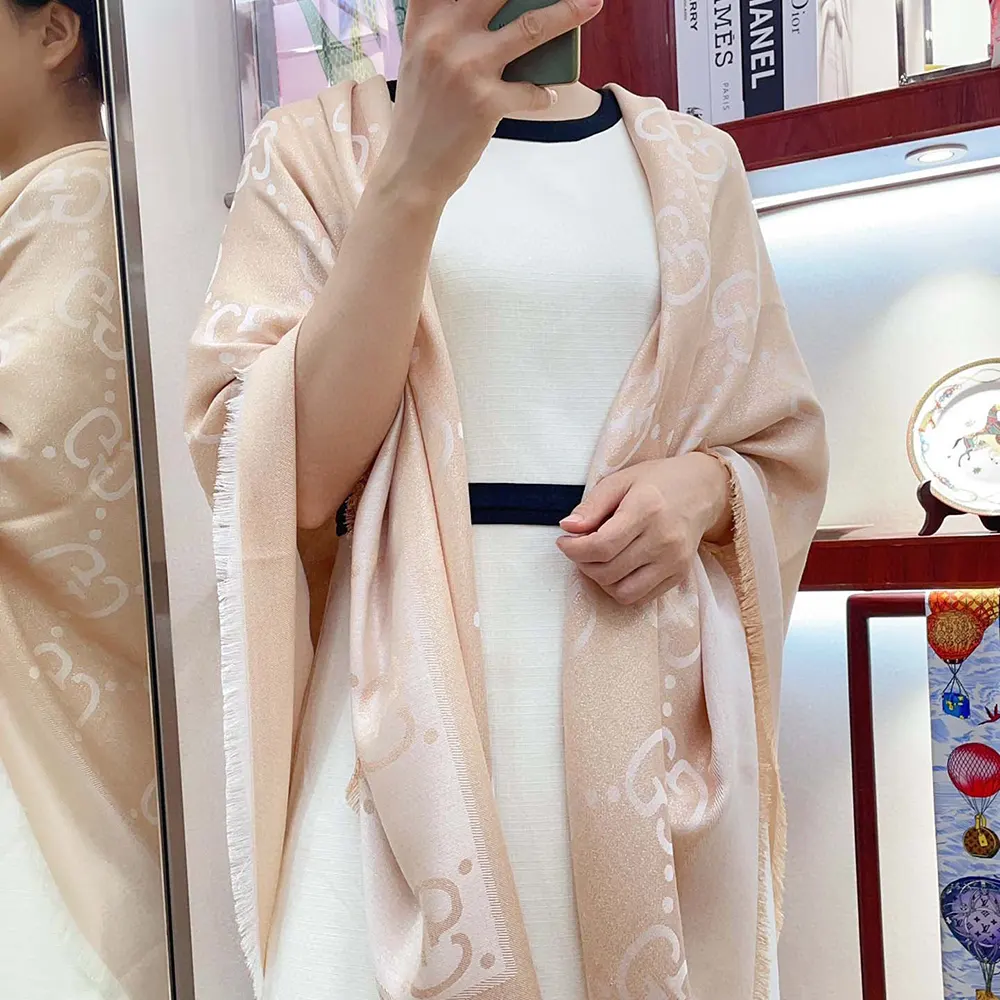 G*u*i unisex gg lame jacquard shawl-beige 6948393g7209400