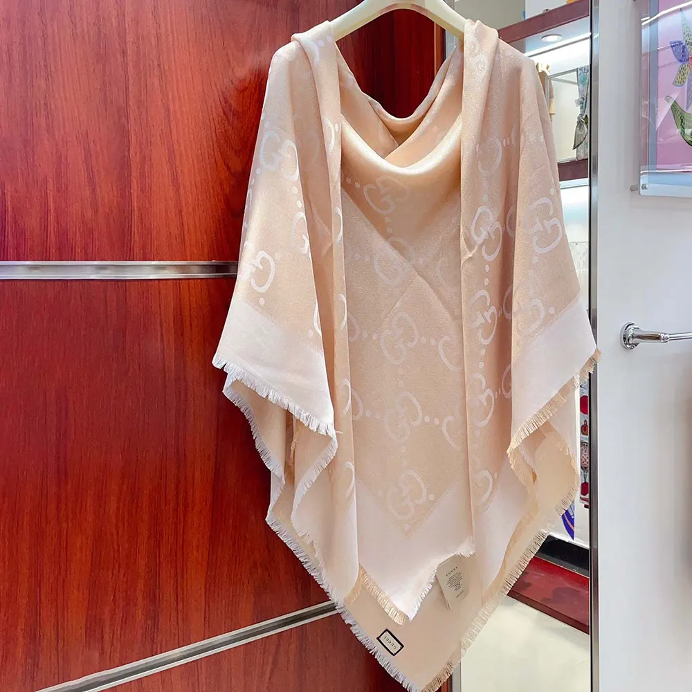 G*u*i unisex gg lame jacquard shawl-beige 6948393g7209400