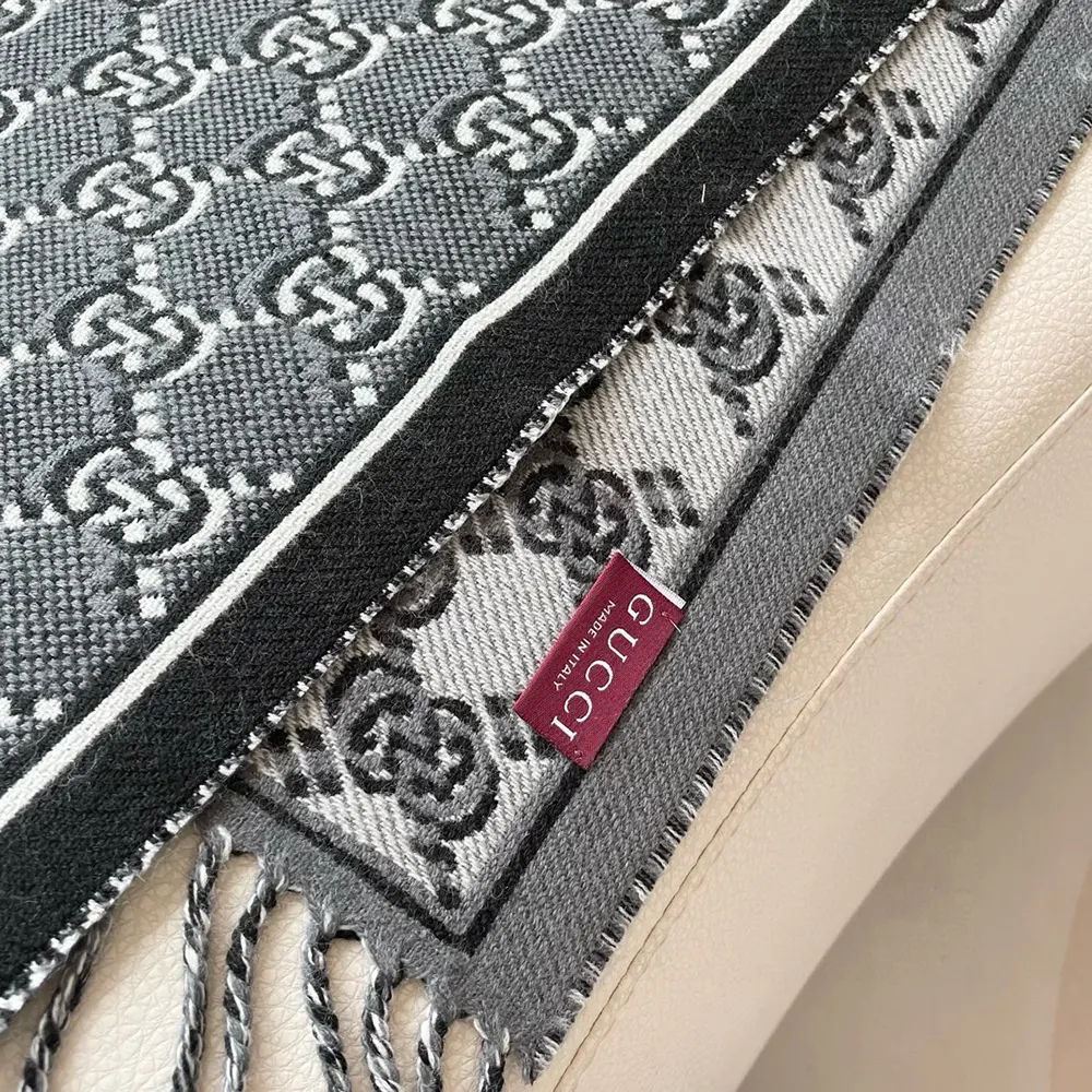 G*u*i unisex wool jacquard scarf with gg shadow-grey 7952764g2001362