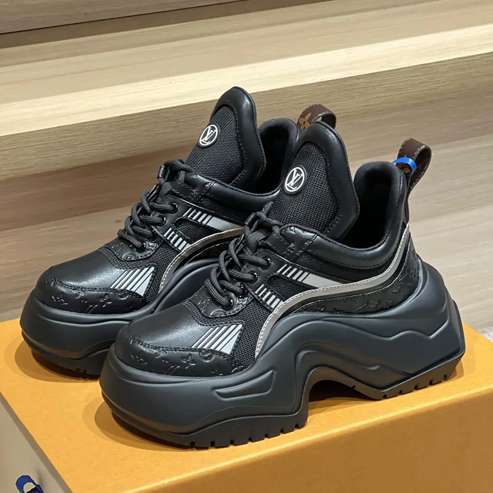 Louis Vuitton Women LV Archlight 2.0 Sneaker 1ACAHR