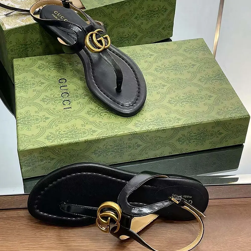 G*u*i women gg thong anklet flat leather sandals-black