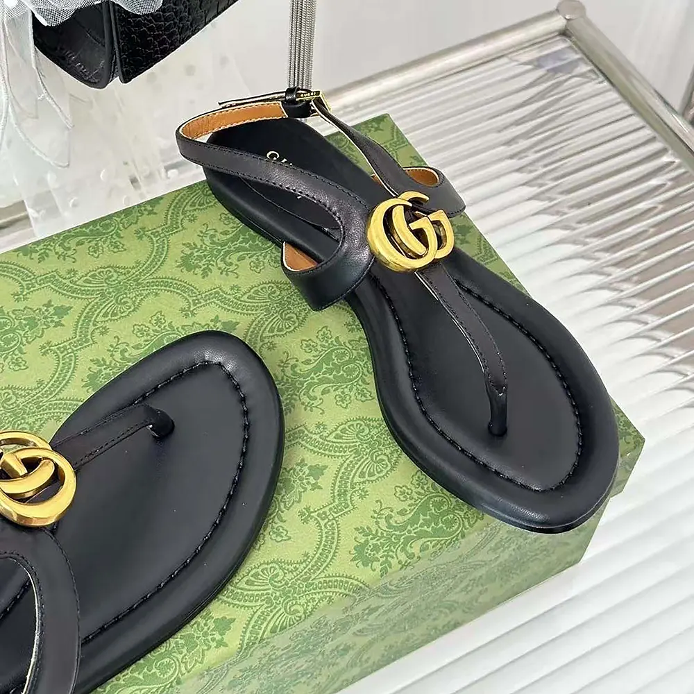 G*u*i women gg thong anklet flat leather sandals-black