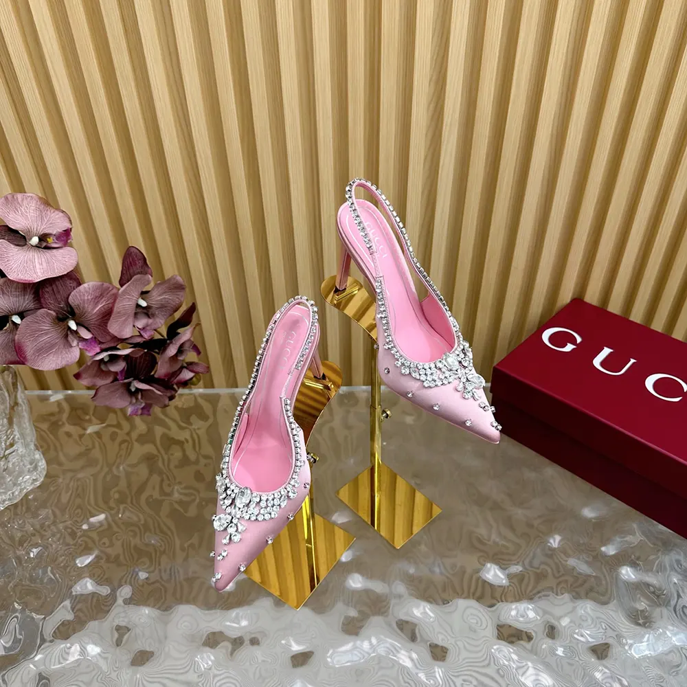 G*u*i women pump with crystals light pink satin 812192fad2v5741