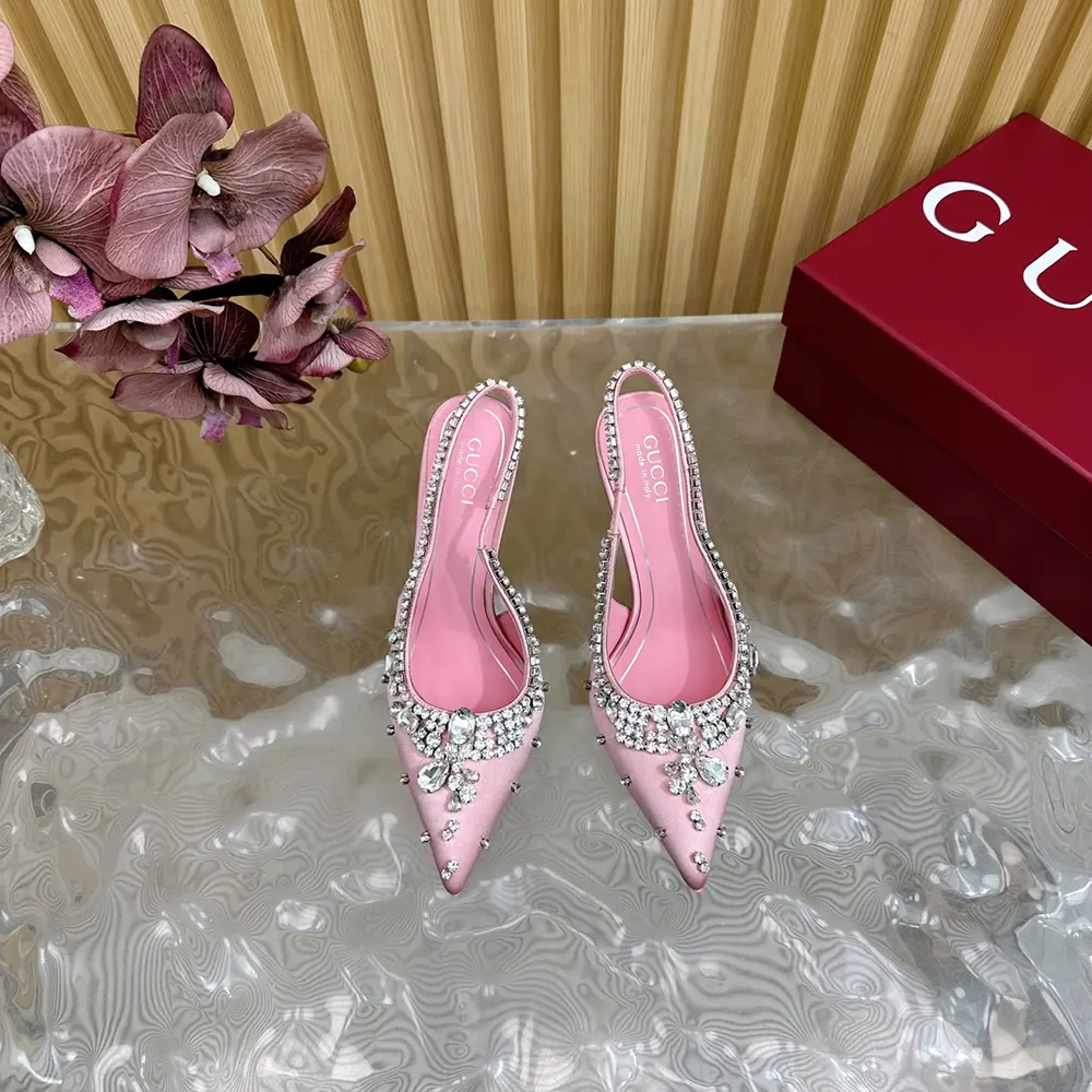 G*u*i women pump with crystals light pink satin 812192fad2v5741