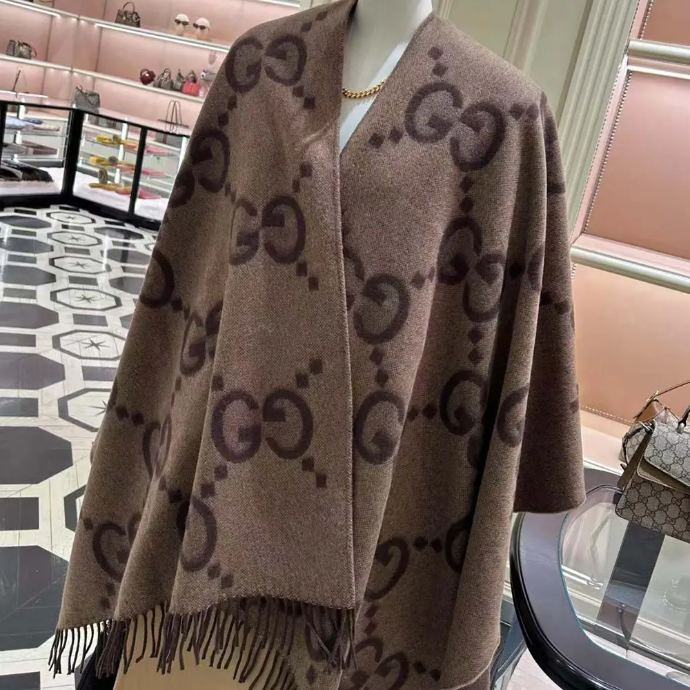 G*u*i women reversible jumbo gg cashmere cape 7743084gabx9764