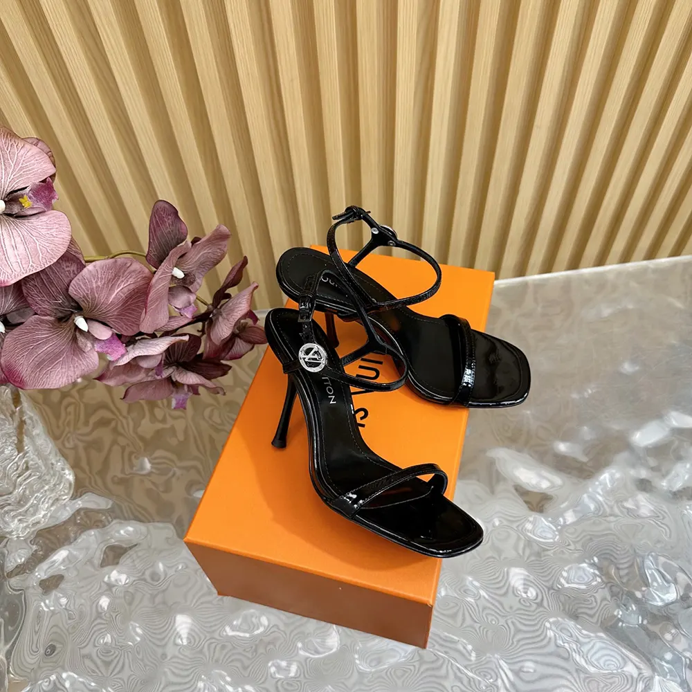 Louis Vuitton LV Women 6AM Sandal in Patent Calf Leather-Black 1AGWZM