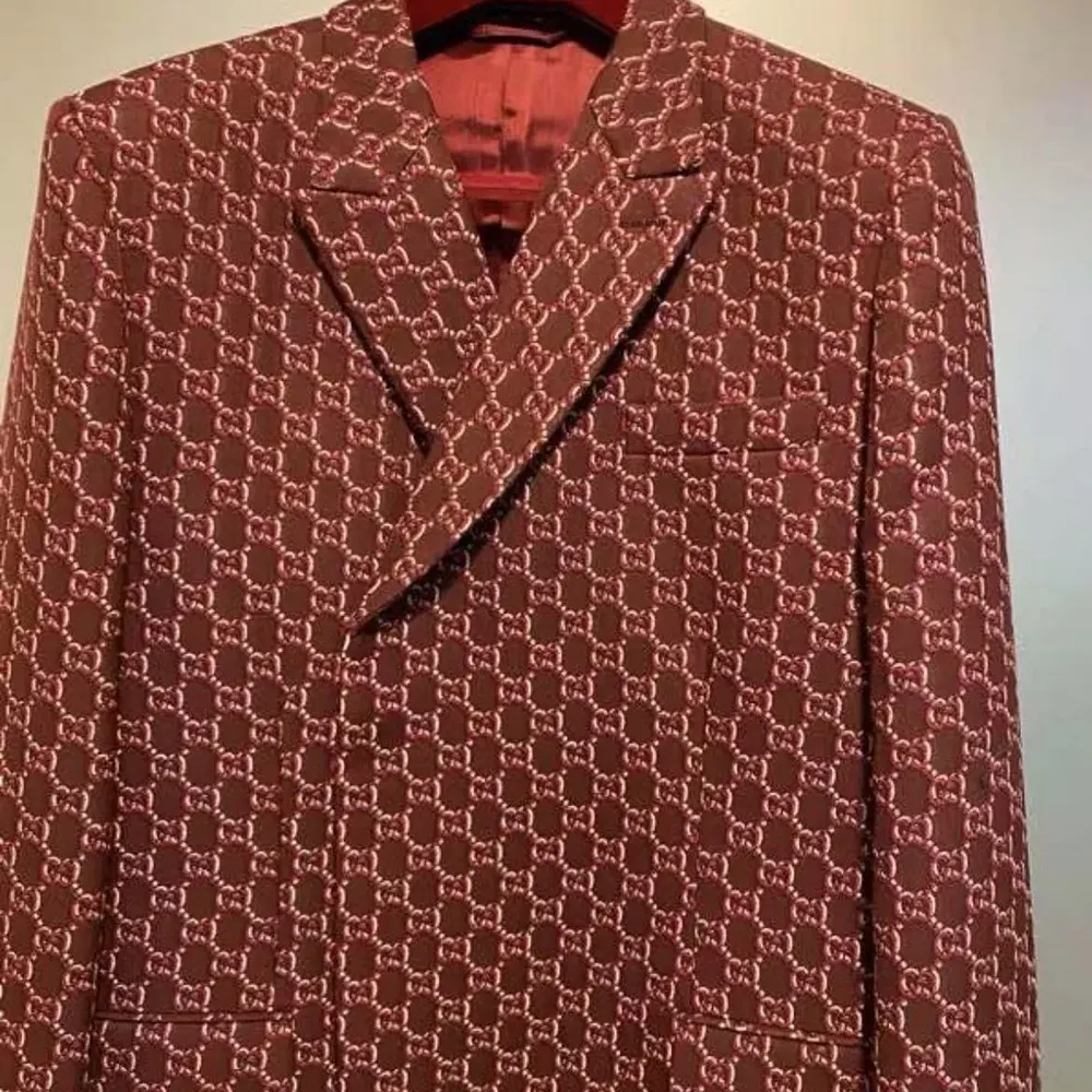 G*u*i men G*u*i classic red wool blazer