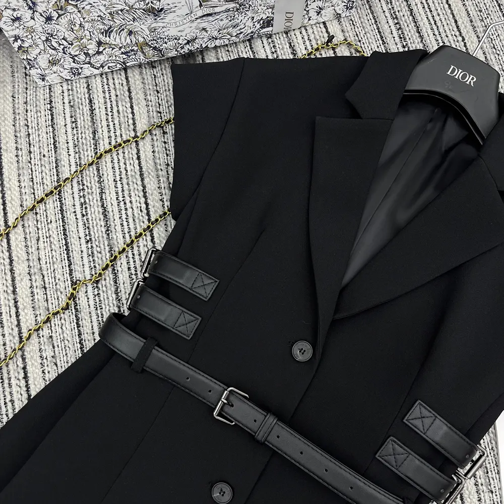 Dior Women Short-Sleeved Belted Jacket Black Virgin Wool and Silk Grain de Poudre
